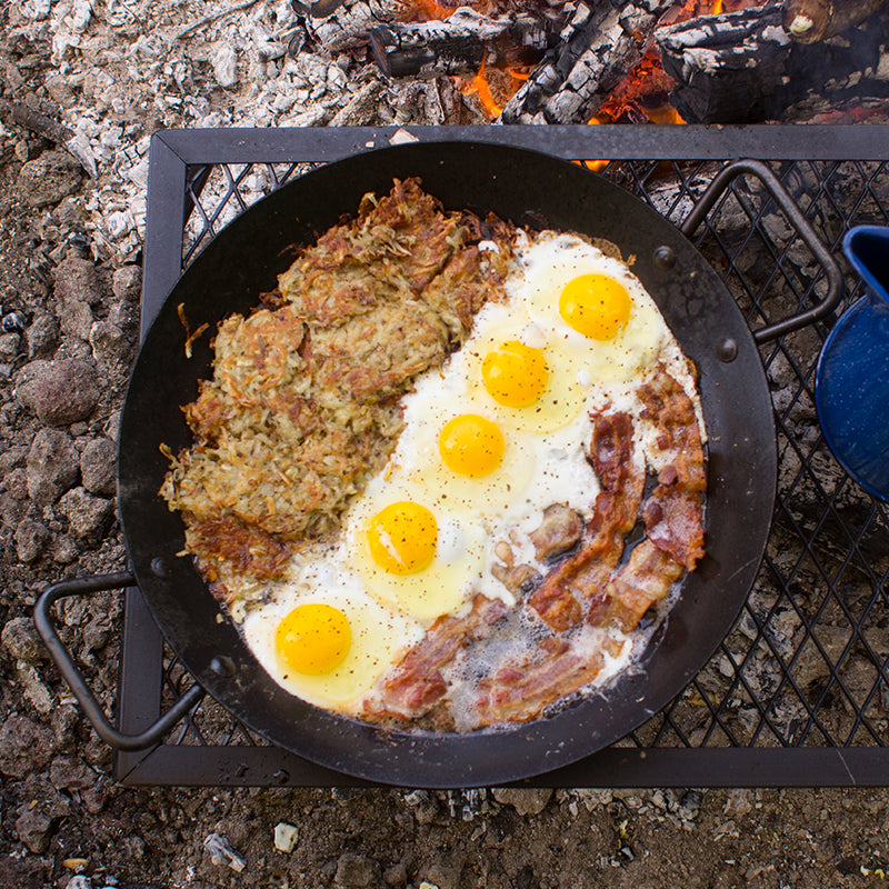 Lodge Heritage Carbon Steel Dual Handle Pan - Image 6