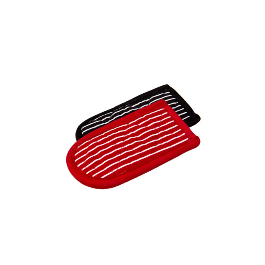 Lodge Heritage Patterned Hot Handle Holders