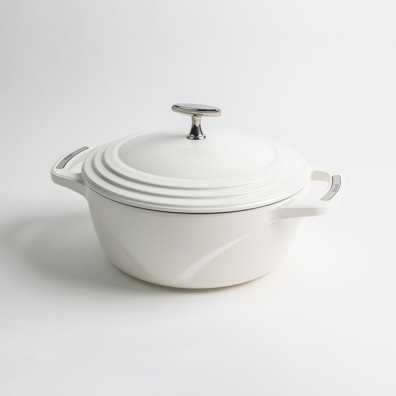 Lodge Heritage USA Enamel™ Cast Iron Dutch Oven - Image 39