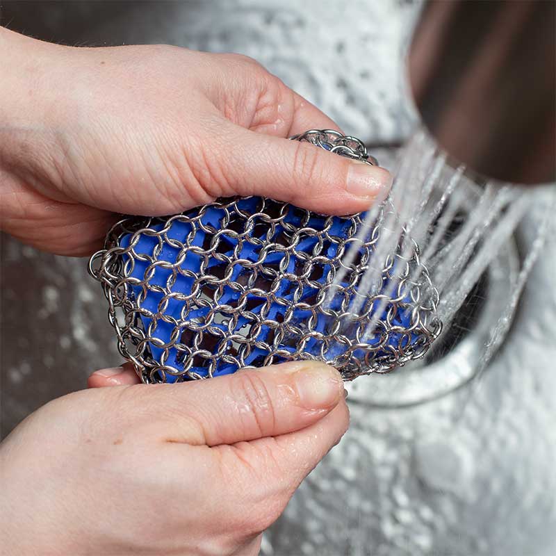 Lodge Heritage Chainmail Scrubbing Pad - Image 8