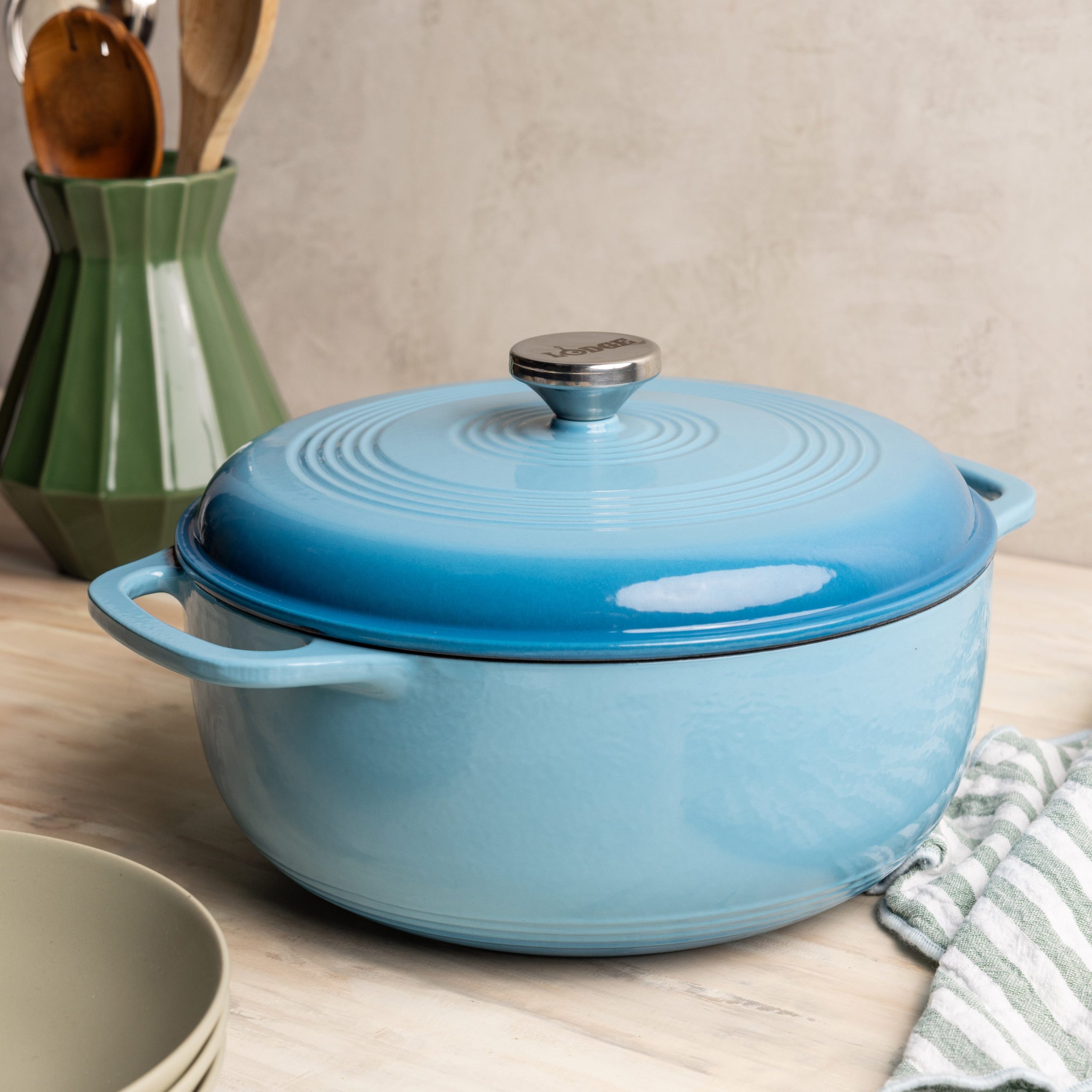 Lodge Heritage Essential Enamel Dutch Oven - Image 112
