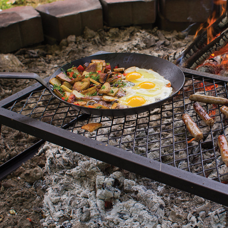 Lodge Heritage Carbon Steel Skillet - Image 5