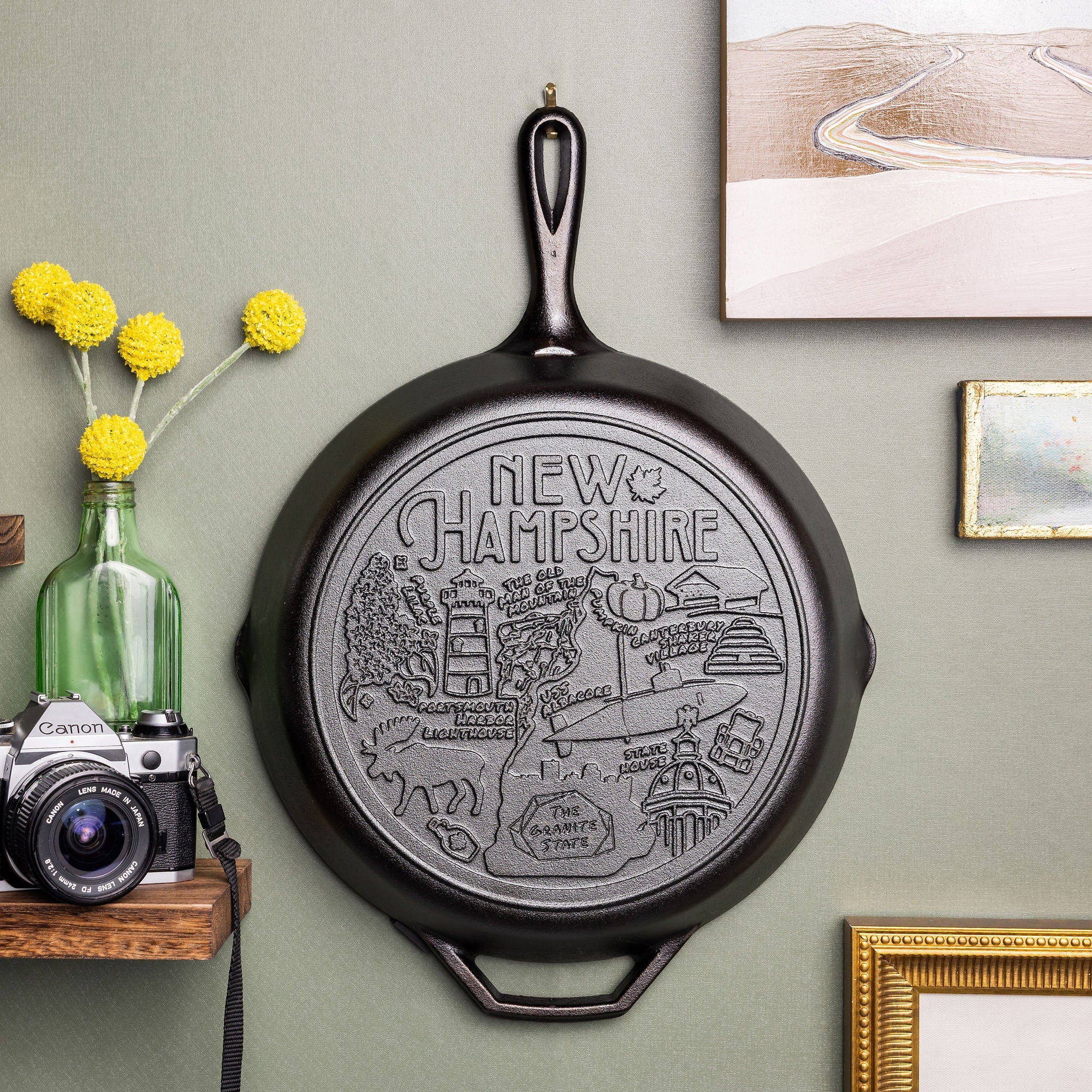 Lodge Heritage American Road Trip: 12 Inch Seasoned Cast Iron Skillet, New Hampshire - Image 2