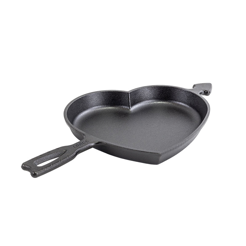 Lodge Heritage Seasoned Cast Iron Heart Skillet - Image 10