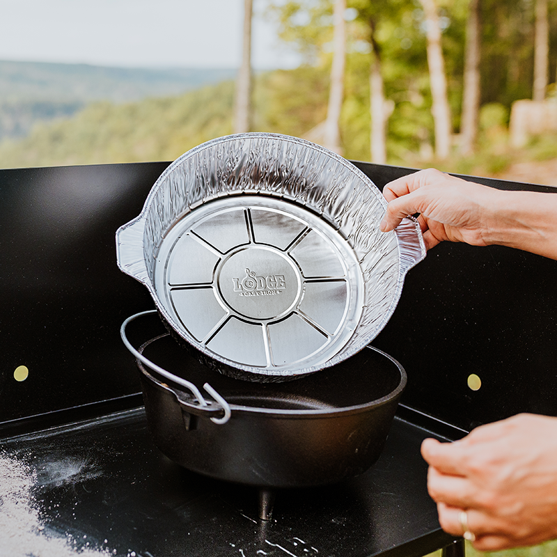 Lodge Heritage Foil Dutch Oven Liner - Image 9