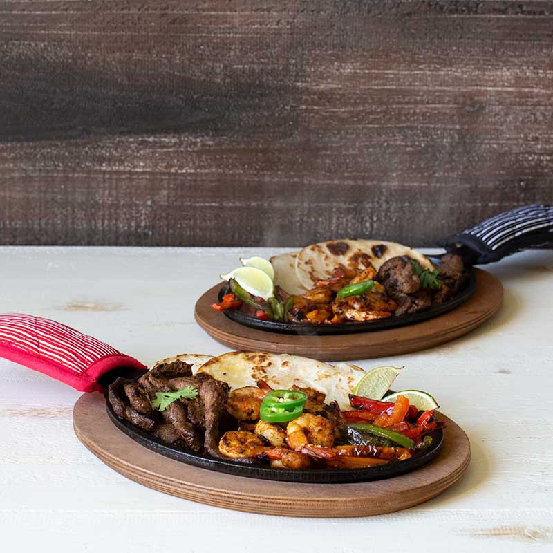 Lodge Heritage Seasoned Cast Iron Serve in Style Set - Image 3