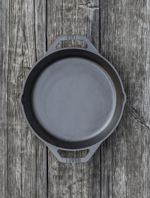 Lodge Heritage Cast Iron Dual-Handle Pan - Image 17