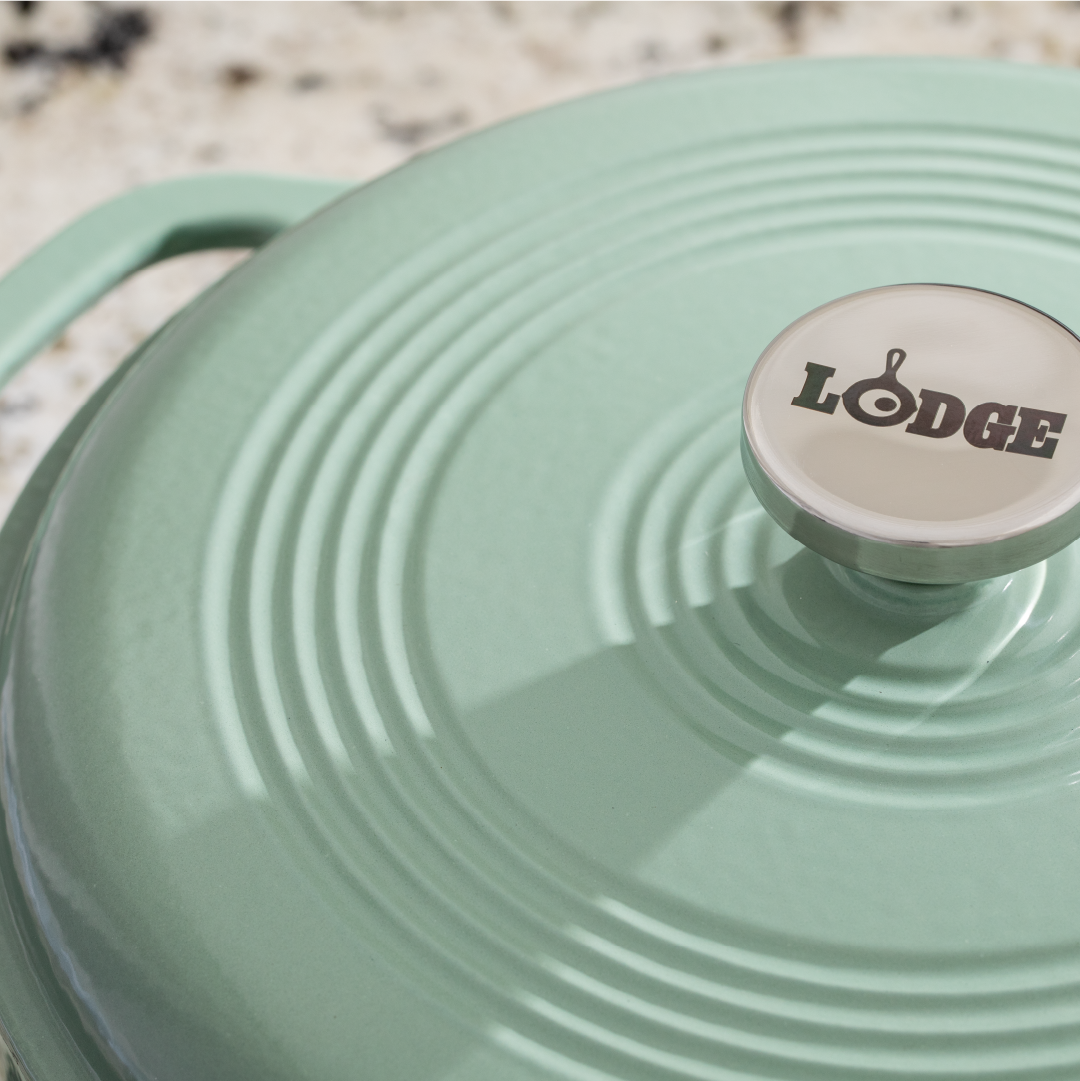 Lodge Heritage Essential Enamel Dutch Oven - Image 11