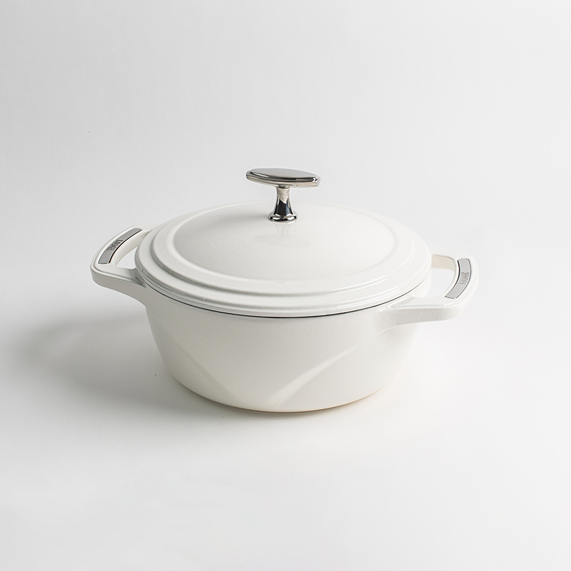 Lodge Heritage USA Enamel™ Cast Iron Dutch Oven - Image 104