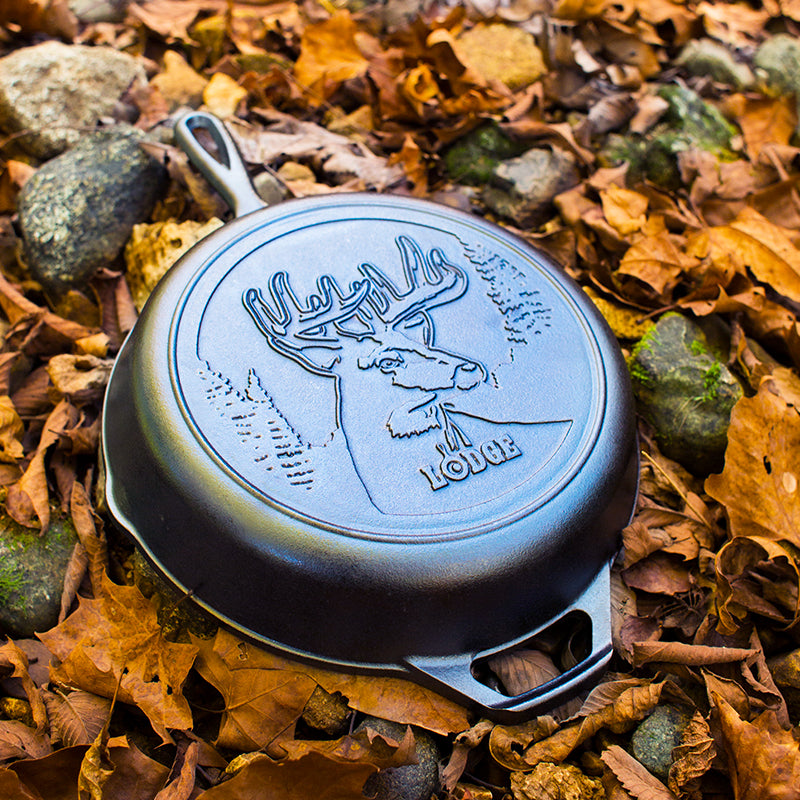 Lodge Heritage Wildlife Series™ 10.25 Inch Cast Iron Deer Skillet - Image 3